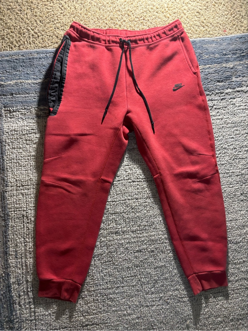 Nike tech men’s pants